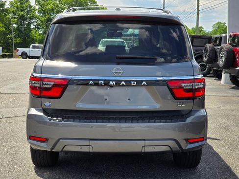 Used 2021 Nissan Armada SL w/ Captain's Chairs Package RWD image 24