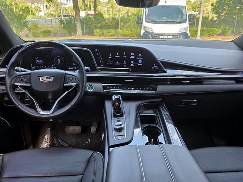 Used 2023 Cadillac Escalade Sport AWD/4WD image 13
