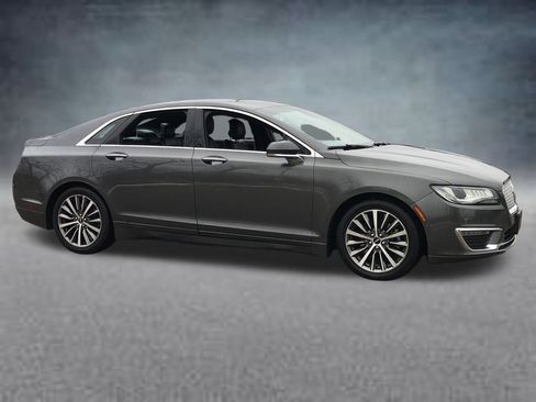 Used 2018 Lincoln MKZ Select w/ Technology Package image 11