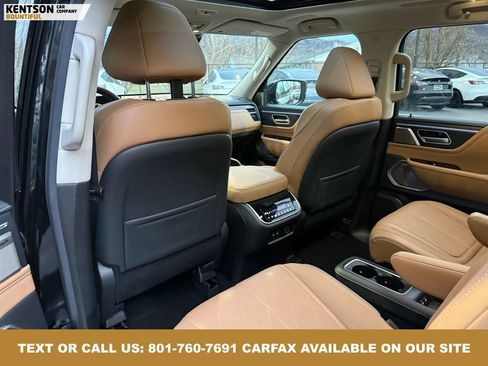 Used 2025 INFINITI QX80 Sensory image 33
