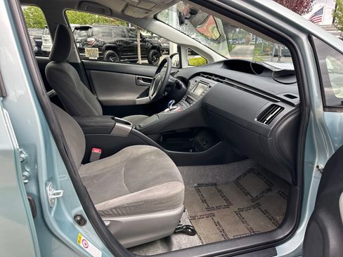 Used 2012 Toyota Prius Three FWD image 17