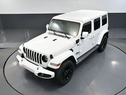 Used 2021 Jeep Wrangler Unlimited Sahara image 56