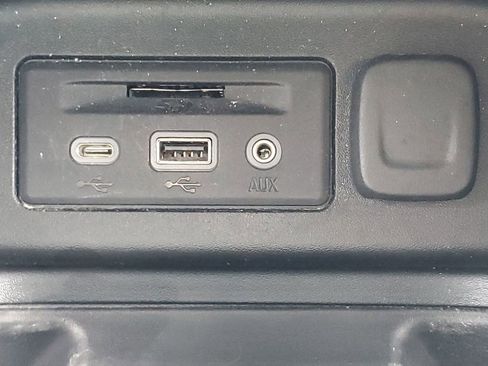 Used 2020 Chevrolet Equinox Premier w/ Premier Redline Edition image 32