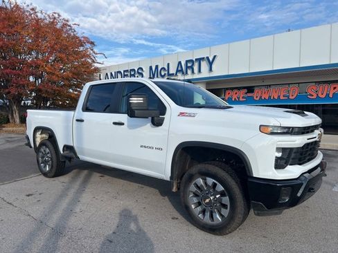 Used 2025 Chevrolet Silverado 2500 Custom w/ Z71 Off-Road Package image 1