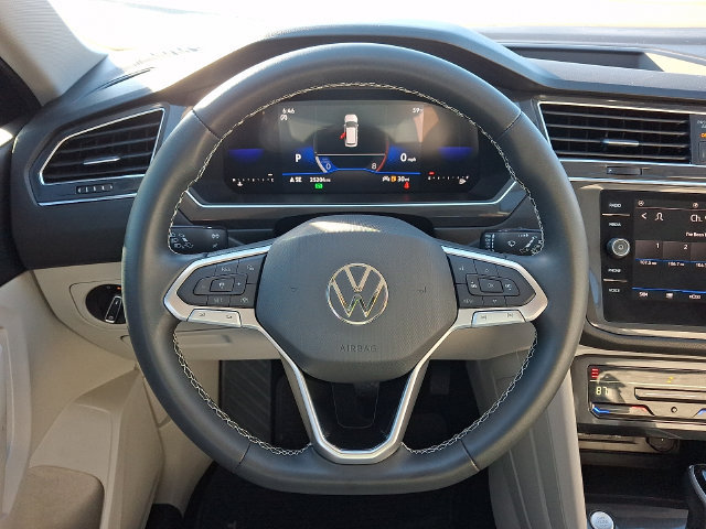 Used 2023 Volkswagen Tiguan SE FWD image 19