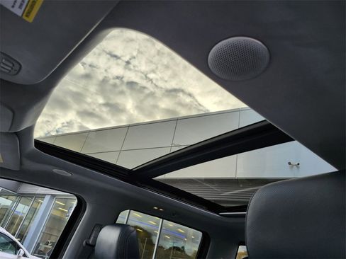 Used 2022 Ford F150 Limited image 18