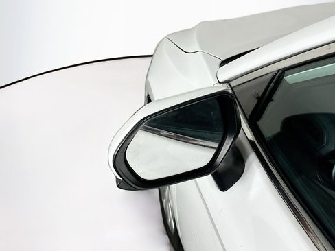 Used 2020 Toyota Camry LE image 16