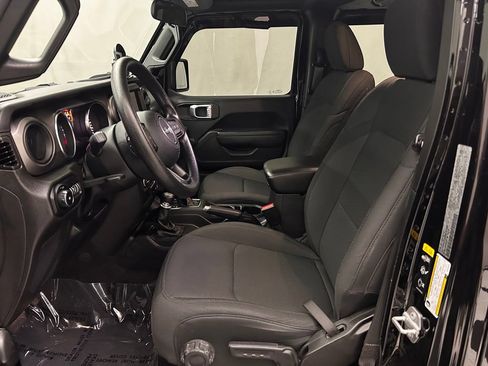 Used 2022 Jeep Wrangler Unlimited Sport AWD/4WD image 12