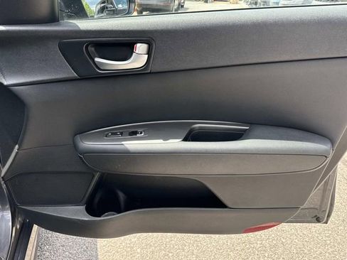 Used 2018 Kia Optima S w/ Panoramic Sunroof Package FWD image 9