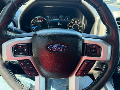 Used 2017 Ford F150 Lariat AWD/4WD image 14