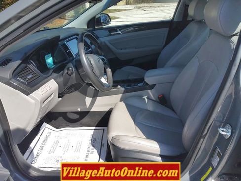 Used 2019 Hyundai Sonata Limited w/ Ultimate Package 02 image 13