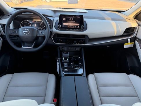 New 2026 Nissan Rogue SV image 9