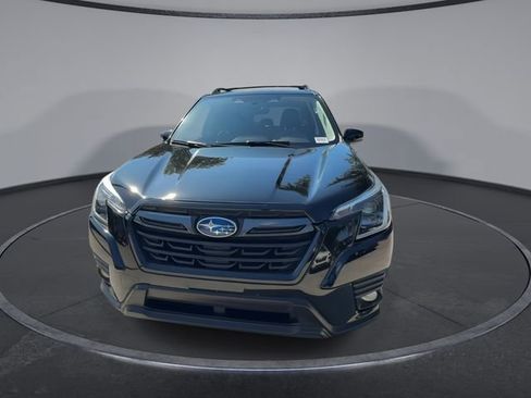 Certified 2022 Subaru Forester Limited AWD/4WD image 3