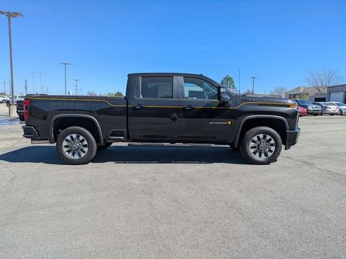 Used 2022 Chevrolet Silverado 2500 LTZ w/ Carhartt Edition image 3