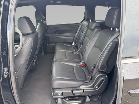 Used 2025 Honda Odyssey Sport-L image 21