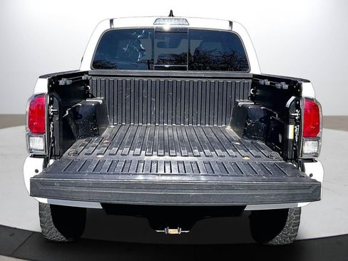 Used 2019 Toyota Tacoma Limited image 25