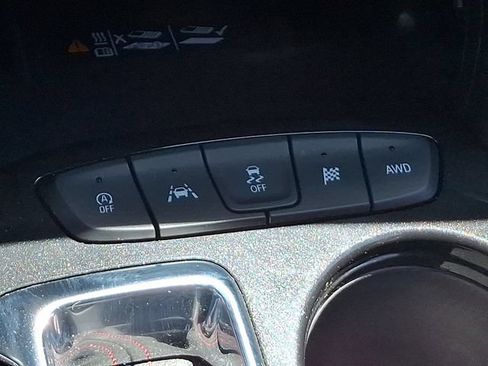 Used 2025 Chevrolet TrailBlazer RS w/ Convenience Package AWD/4WD image 18