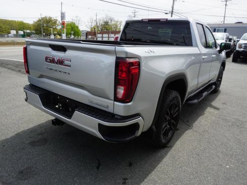 Used 2020 GMC Sierra 1500 Elevation w/ Elevation Value Package AWD/4WD image 6