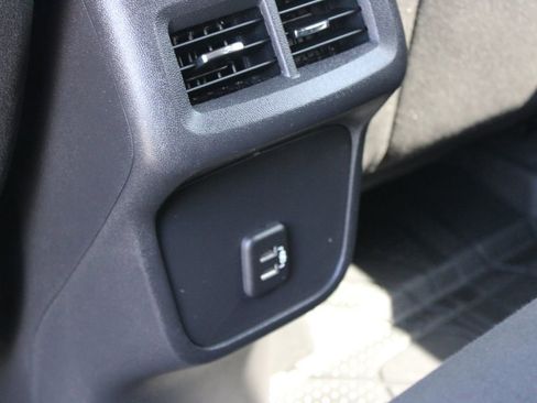 Used 2021 Chevrolet Equinox LT AWD/4WD image 27