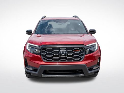 Certified 2023 Honda Passport TrailSport image 2