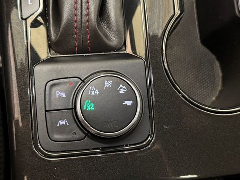 Used 2019 Chevrolet Blazer RS image 38