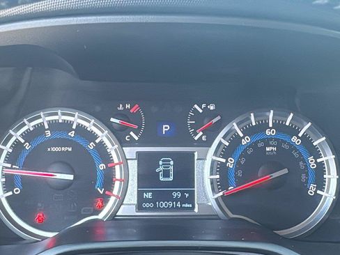 Used 2016 Toyota 4Runner Limited w/ Convenience Package AWD/4WD image 15