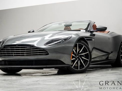 Used 2019 Aston Martin DB11 Volante image 1