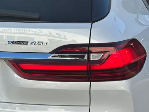 Used 2022 BMW X7 xDrive40i w/ Premium Package image 28