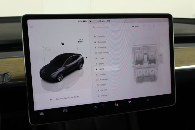 Used 2023 Tesla Model Y 2WD image 30