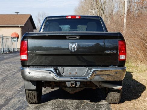 Used 2018 RAM 2500 Tradesman w/ Chrome Appearance Group image 15