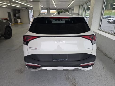 Certified 2023 Kia Sportage EX AWD/4WD image 4