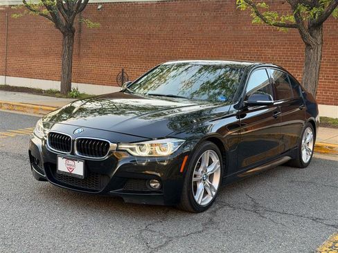 Used 2017 BMW 330e w/ M Sport Package image 2