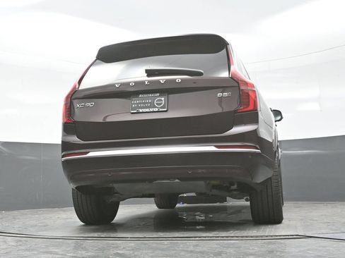 Used 2025 Volvo XC90 B5 Ultra AWD/4WD image 28