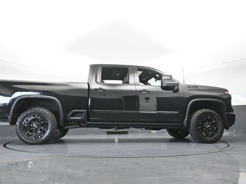 Used 2024 Chevrolet Silverado 2500 High Country w/ Midnight Edition AWD/4WD image 69