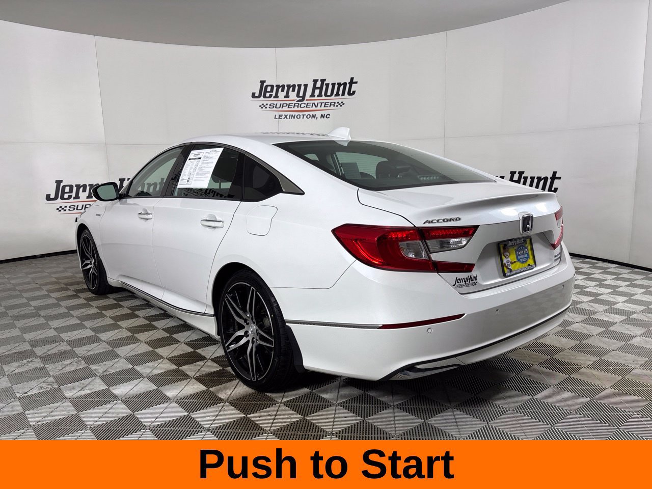 Used 2022 Honda Accord Touring image 8