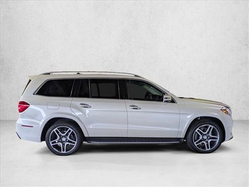 Used 2017 Mercedes-Benz GLS 550 4MATIC image 4