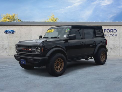 Certified 2023 Ford Bronco 4-Door AWD/4WD image 4