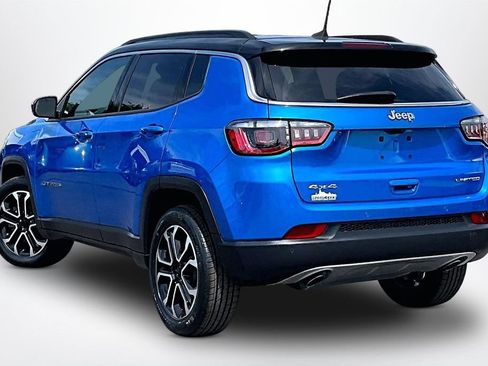 Used 2023 Jeep Compass Limited AWD/4WD image 5