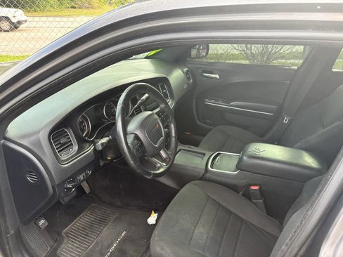 Used 2017 Dodge Charger Police w/ Street Appearance Group RWD image 8
