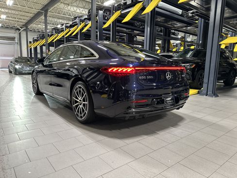 Certified 2022 Mercedes-Benz EQS 580 EQS 580 image 3