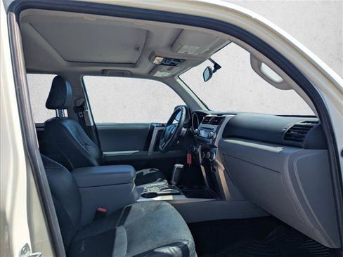 Used 2011 Toyota 4Runner SR5 w/ Premium Pkg w/Leather RWD image 15