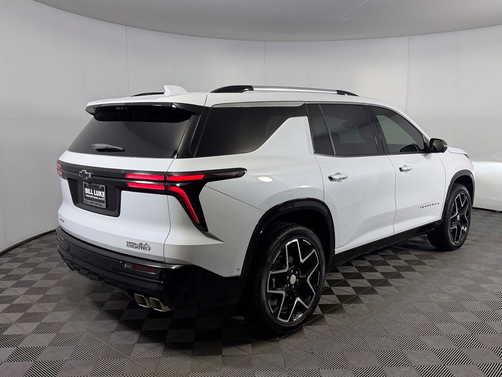 Used 2026 Chevrolet Traverse High Country w/ LPO, Floor Liner Package FWD image 7
