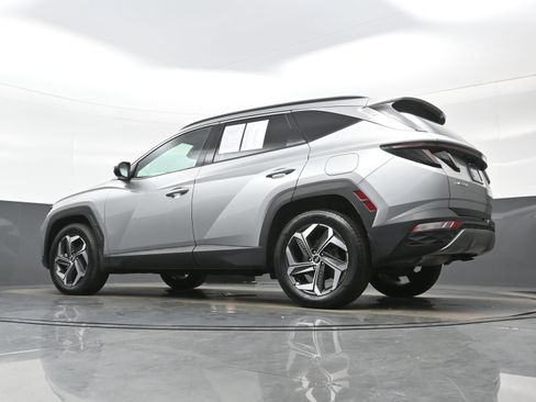 Certified 2023 Hyundai Tucson Limited AWD/4WD image 28