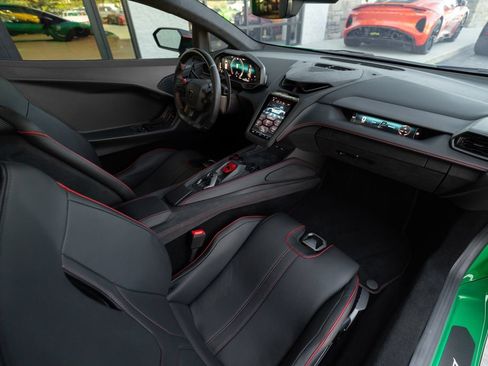 Used 2026 Lamborghini Temerario AWD/4WD image 28