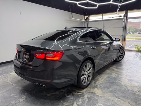Used 2017 Chevrolet Malibu Premier w/ Premier Sun and Wheel Package FWD image 5