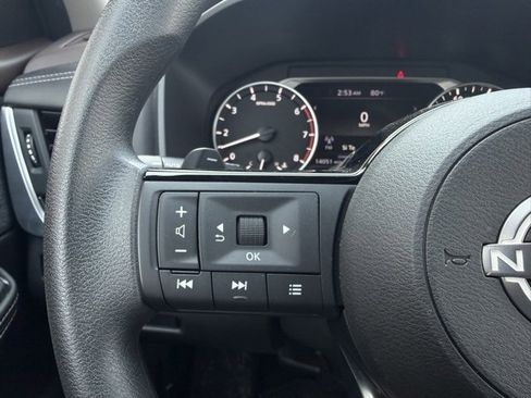 Certified 2023 Nissan Rogue SV image 17