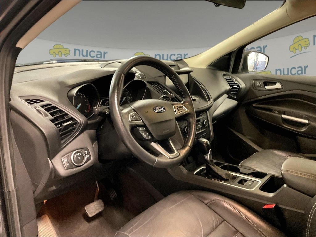 Used 2017 Ford Escape SE w/ SE Leather Comfort Package AWD/4WD image 8