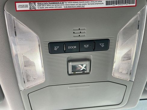 Used 2025 Toyota RAV4 LE AWD/4WD image 23