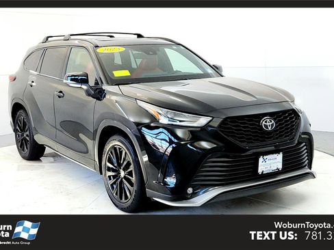 Used 2023 Toyota Highlander XSE image 1