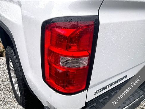 Used 2018 GMC Sierra 1500 SLE w/ SLE Value Package AWD/4WD image 23